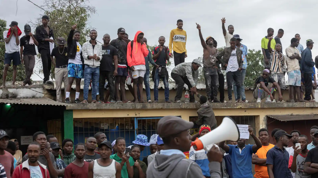 موجة عنف دامية في موزمبيق بعد مصادقة المحكمة الدستورية على فوز الحزب الحاكم