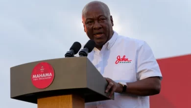 جون ماهاما يفوز برئاسة غانا