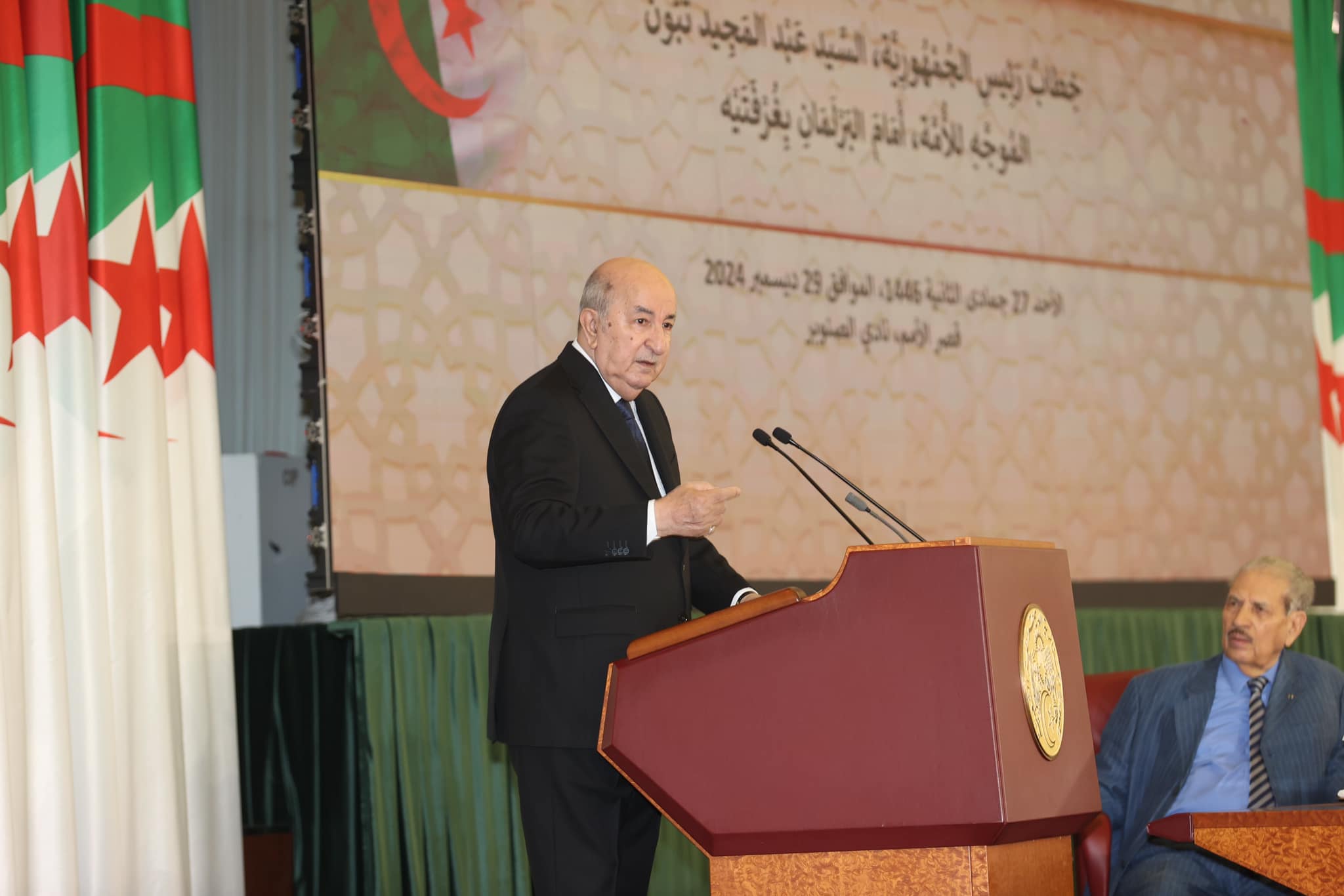 الرئيس الجزائري عبد المجيد تبون