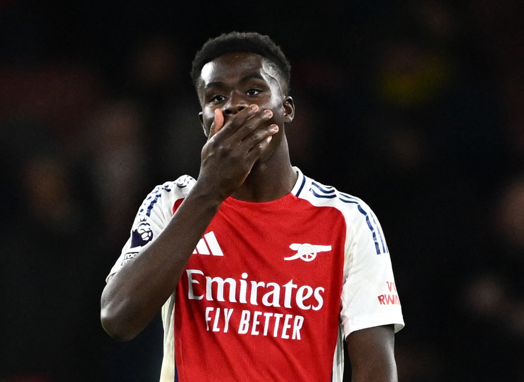 مدرب أرسنال الإنجليزي متخوف من غياب ساكا الطويل