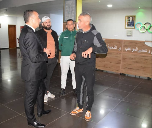 وزير الرياضة الجزائري يتفقد إقامة رياضيي النخبة