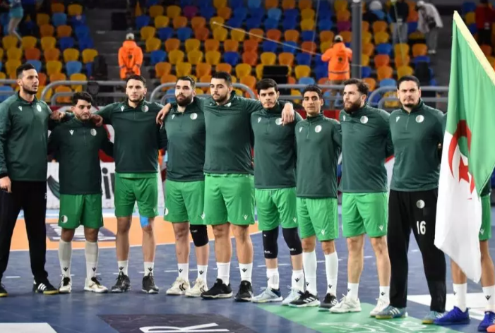 بطولة العالم لكرة اليد.. مدرب منتخب الجزائر يعلن قائمة 25 لاعبا