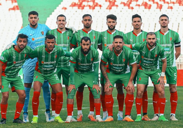 الدوري الجزائري.. مولودية الجزائر يتجاوز نجم مقرة ويُهدّد صدارة شبيبة القبائل