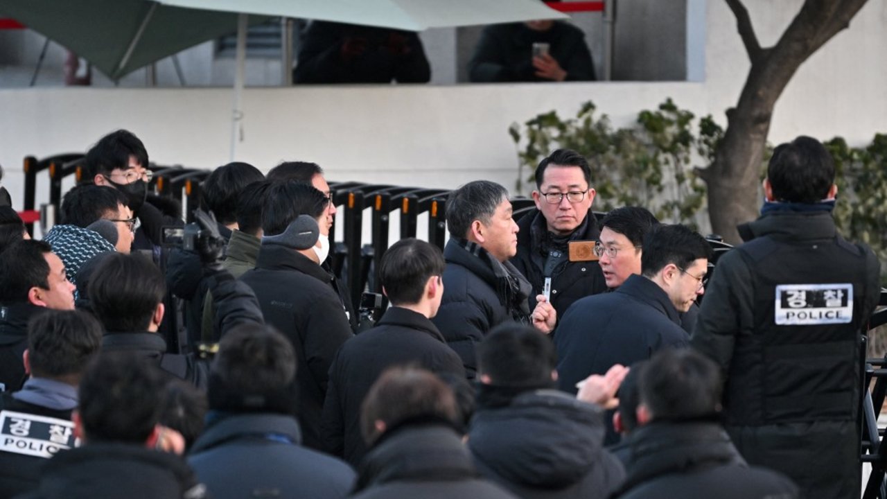 محاولة تنفيذ مذكرة اعتقال رئيس كوريا الجنوبية يون سيوك يول