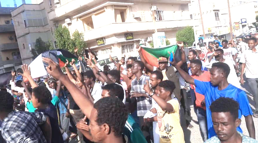 احتفالات شعبية بعد استعادة ود مدني من قبل الجيش السوداني