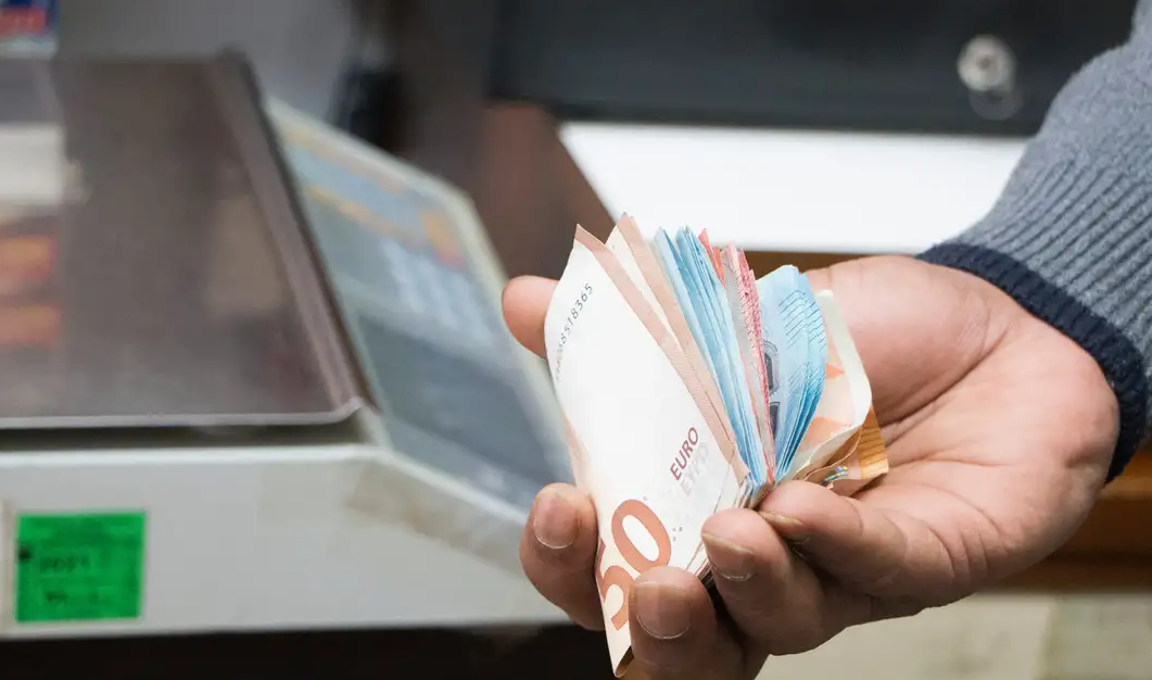 التحويلات المالية للمغتربين الأفارقة بلغت 100 مليار دولار خلال 2024