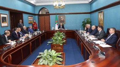 الرئيس الجزائري يترأس اجتماعا لمتابعة مدى تقدّم التحضيرات لمراجعة اتفاق الشراكة مع الاتحاد الأوروبي