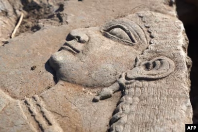 Iraqi archaeologists