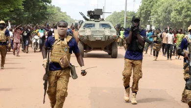 مقتل 5 مساعدين للجيش في هجوم إرهابي في بوركينا فاسو