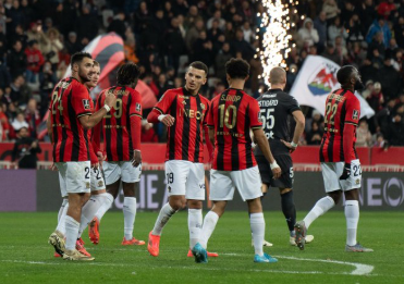 الجزائري بوعناني يفوز على مواطنه غويري في الدوري الفرنسي