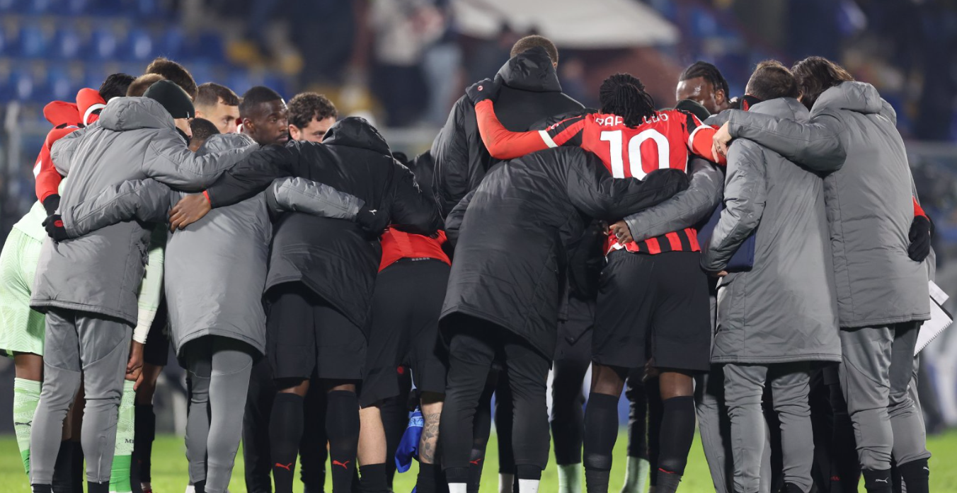 ميلان يعلن غياب مدافعه أمام جوفنتوس وجيرونا بسبب الإصابة