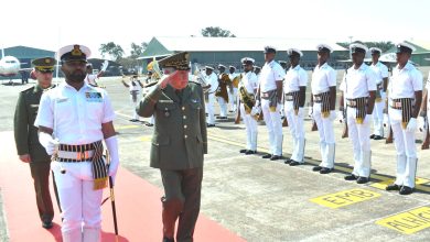 Au 2e jour de sa visite en Inde : le Général d'Armée Chanegriha se rend au chantier naval Goa Shipyard Limited GSL