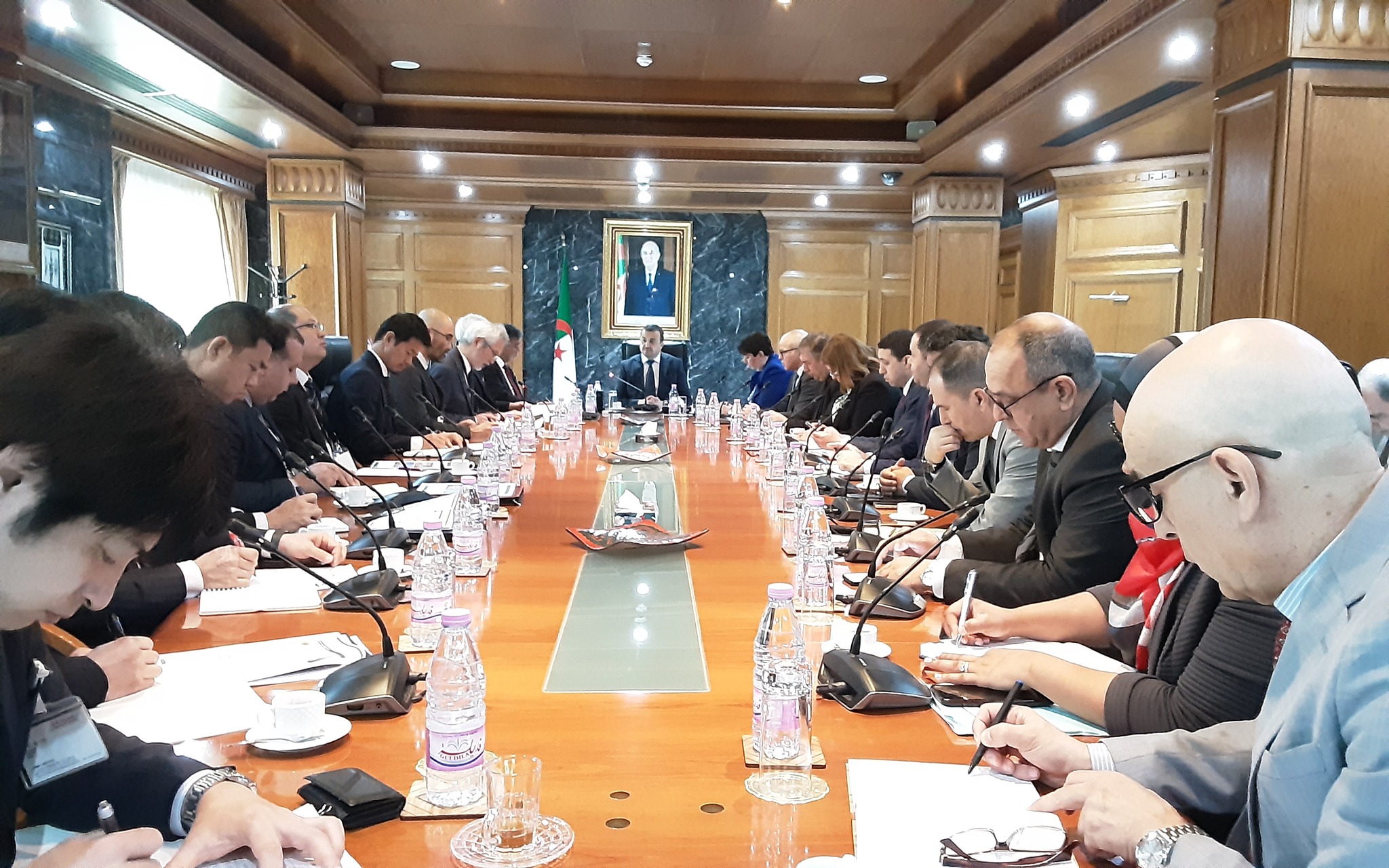 محادثات لتعزيز التعاون بين اليابان والجزائر