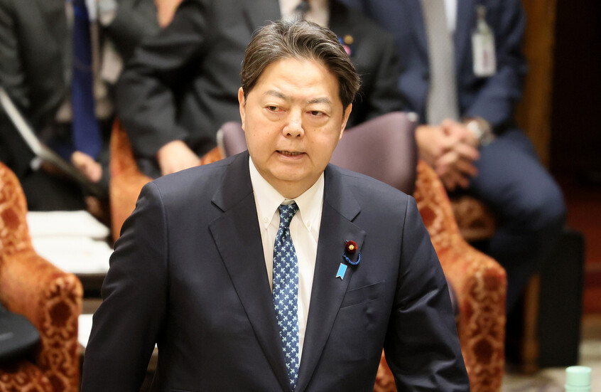 اليابان تؤكد أهمية العلاقات بين واشنطن وموسكو لتسوية النزاع في أوكرانيا