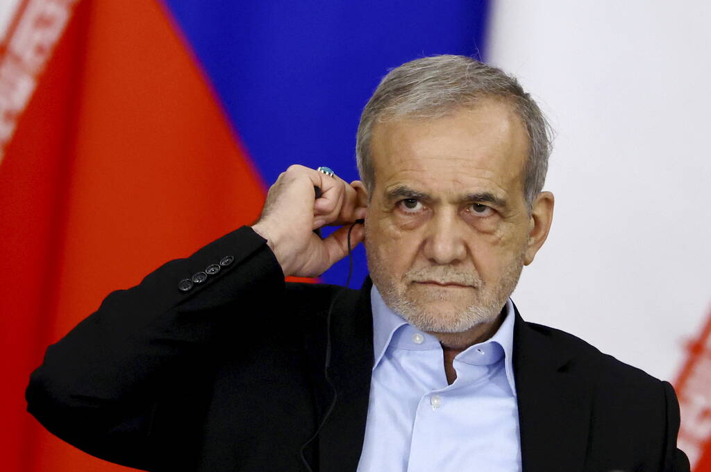 Président iranien : l'Iran ne cherchera jamais à développer des armes nucléaires