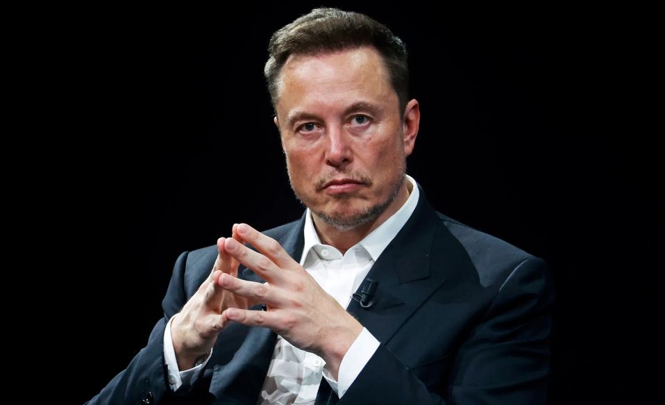 إيلون ماسك