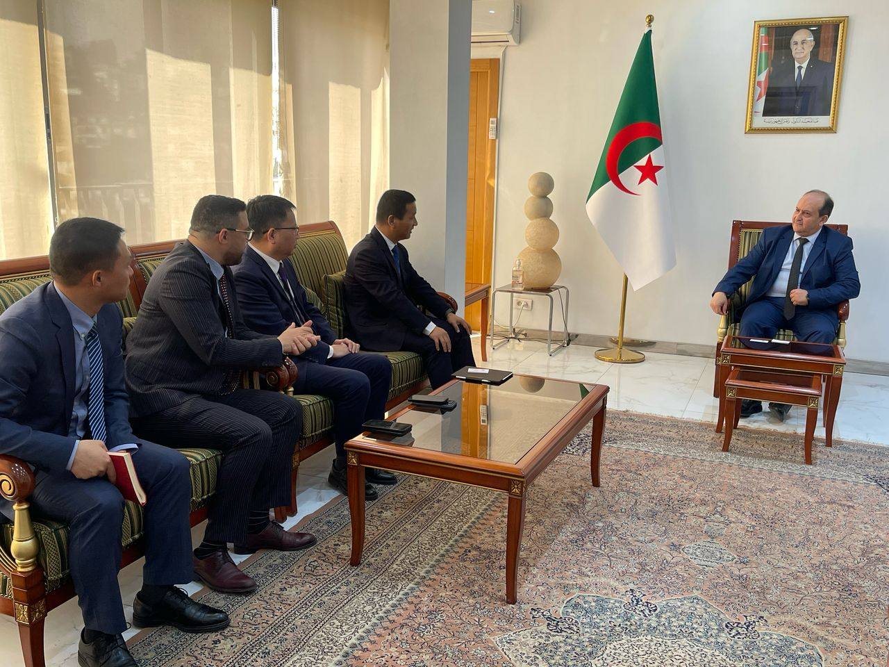 وزير الصناعة الجزائري سيفي غريب