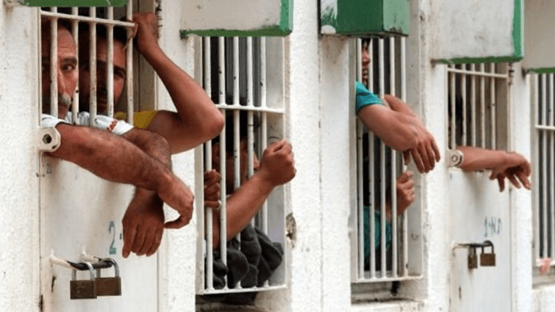 9,500 Palestinians Detained in Zionist Prisons