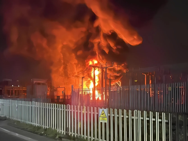 London's Heathrow Airport Shuts Down Entirely Due to Power Outage