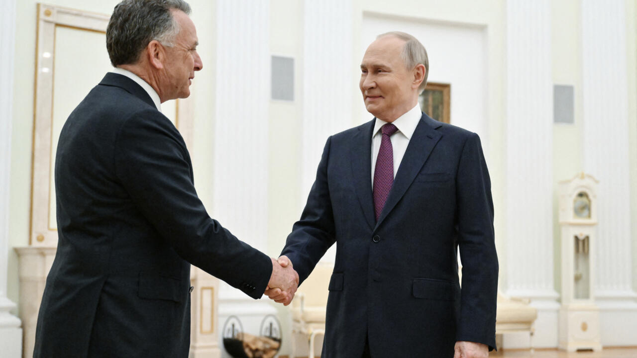 فلادمير بوتين وستيف ويتكوف