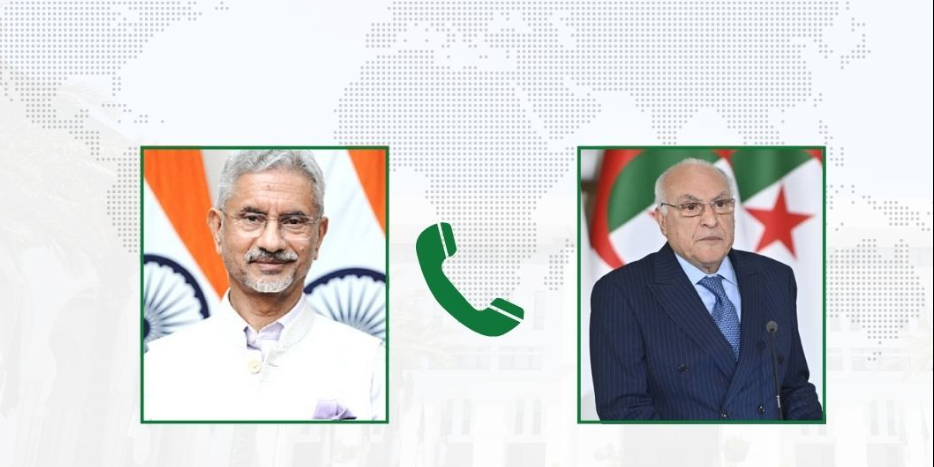 عطاف يتلقى مكالمة هاتفية من نظيره الهندي