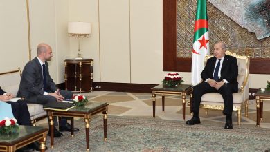 الرئيس الجزائري عبد المجيد تبون يستقبل وزير الخارجية الفرنسي