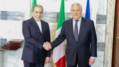 عباس عراقجي وأنطونيو تاجاني