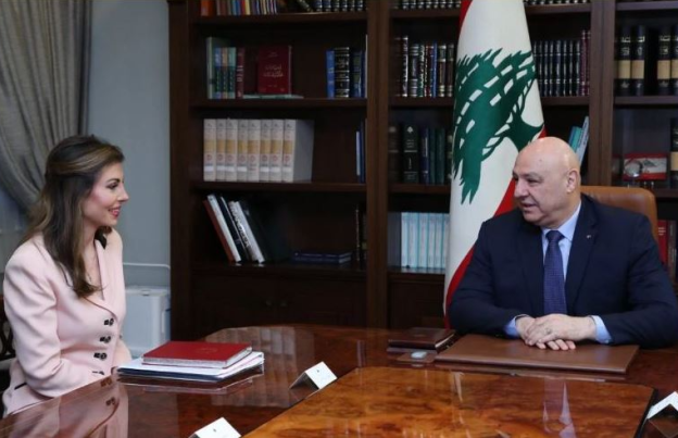 الرئيس اللبناني ومورغان أورتاغوس