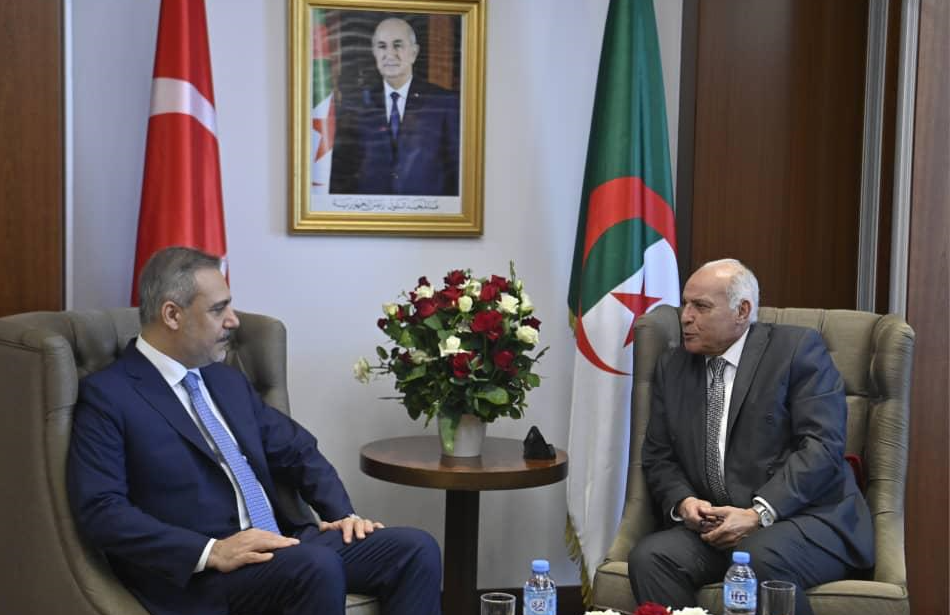 أحمد عطاف وهاكان فيدان