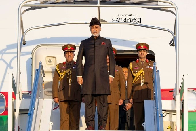 سلطان عمان هيثم بن طارق