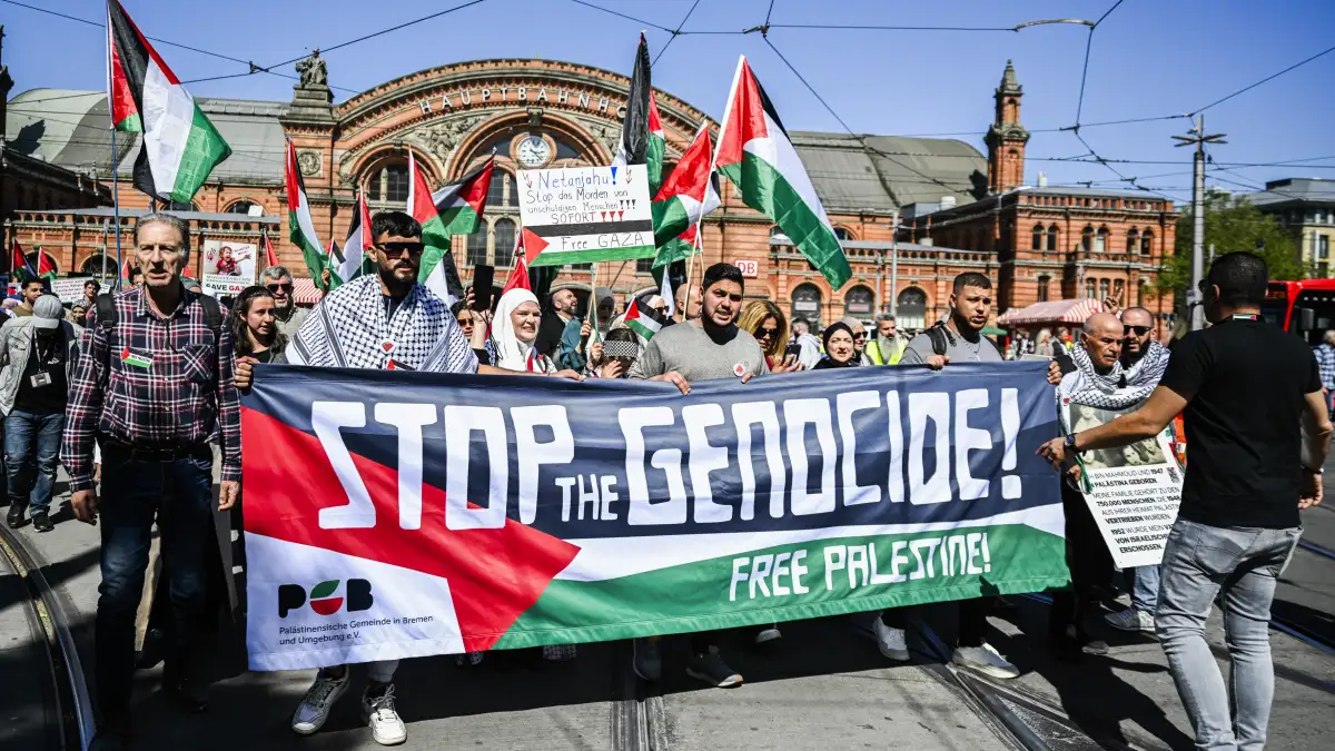تظاهرة حاشدة في مدينة بريمن الألمانية تنديدا بالعدوان الصهيوني على غزة