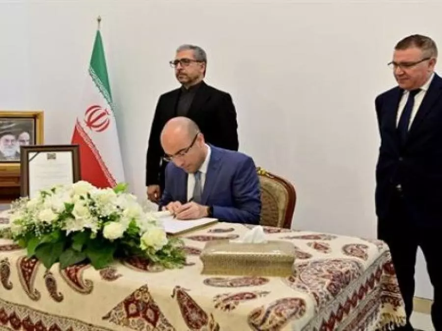 Explosion dans un port en Iran : M. Chaib signe le registre de condoléances