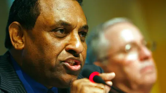 تعيين كامل إدريس رئيسا للوزراء في السودان