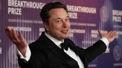 "ادعاءات كاذبة".. إيلون ماسك يهاجم تقريراً صحفياً زعم بحث "تسلا" عن رئيس تنفيذي جديد