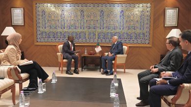 وزير الدولة وزير الخارجية الجزائري أحمد عطاف يستقبل مامادو تونكارا