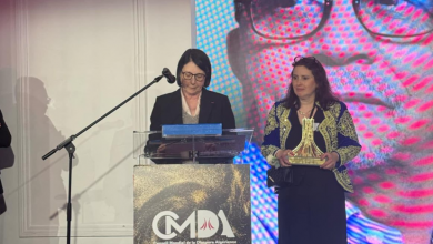 الكاتب "ياسمينة خضرا" يتحصّل على جائزة المجلس العالمي للجالية الجزائرية في المهجر