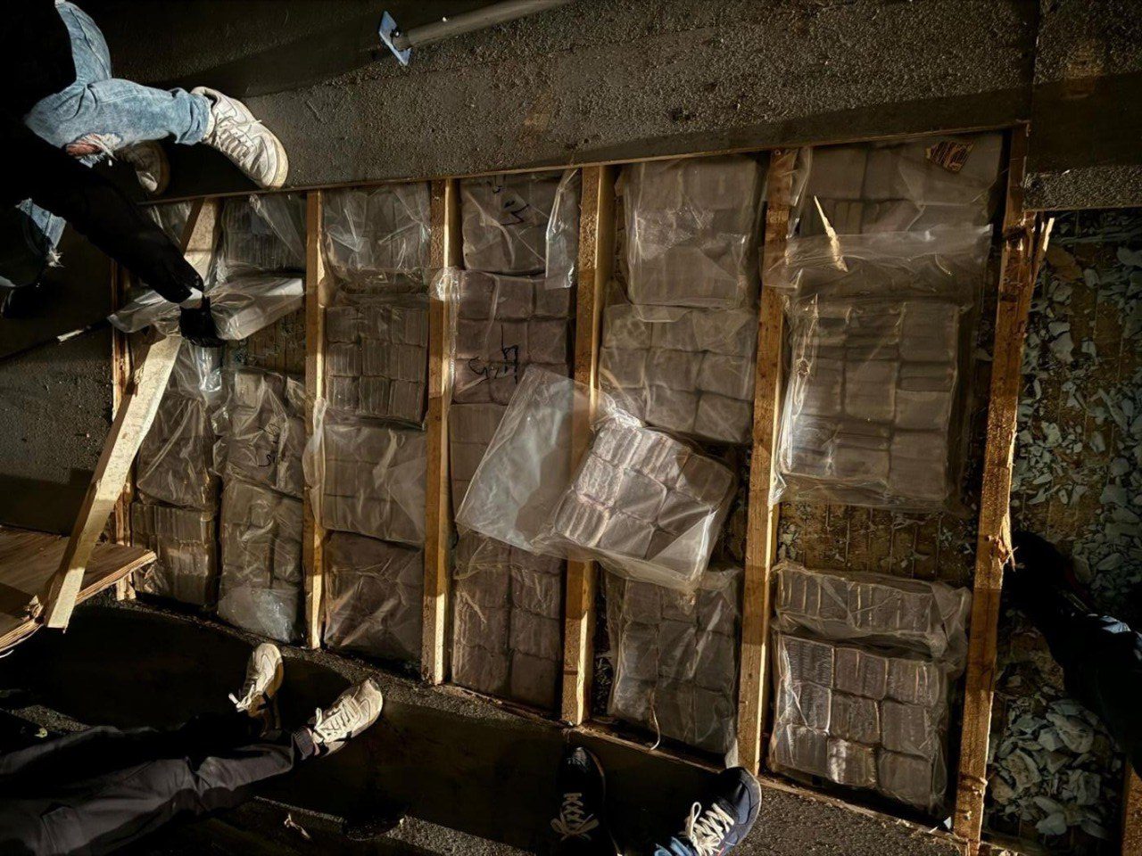 تفكيك شبكة دولية لتهريب المخدرات بين إسبانيا والمغرب في غرناطة وألميريا