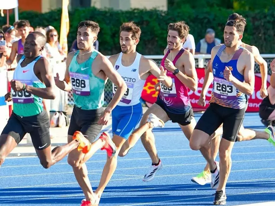 ملتقى تولوز الدولي | العداء الجزائري هيثم شنيتف يفوز بسباق 800 م