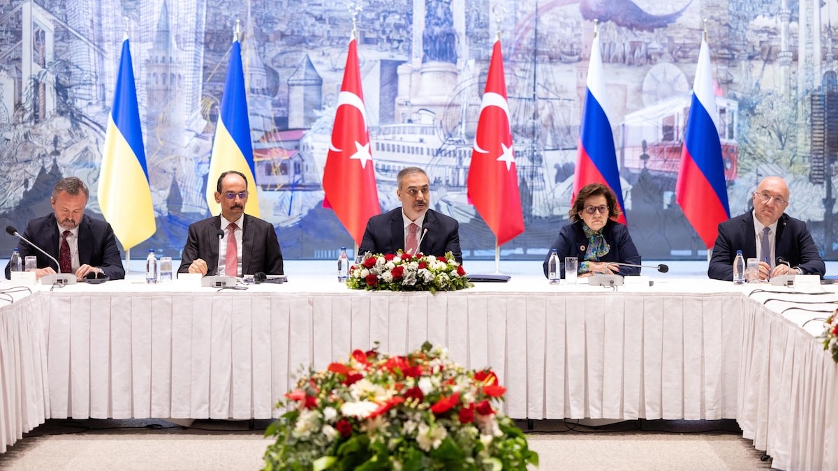 Russie-Ukraine : des négociations à Istanbul évoquent une trêve, une rencontre Zelensky-Poutine et un échange de prisonniers