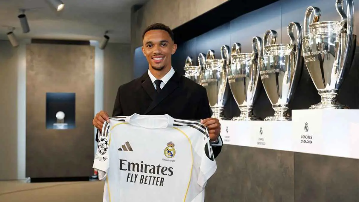 ريال مدريد يعلن تعاقده مع الدولي الإنجليزي ألكسندر أرنولد لـ 6 مواسم