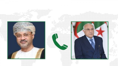 وزيرا خارجية الجزائر وسلطنة عمان يتحادثان هاتفيا