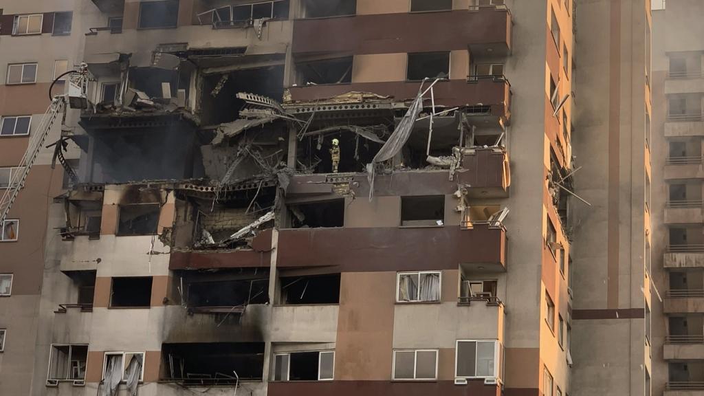 Major Escalation: Zionist Entity Strikes Key Iranian Sites, Top Commanders Killed