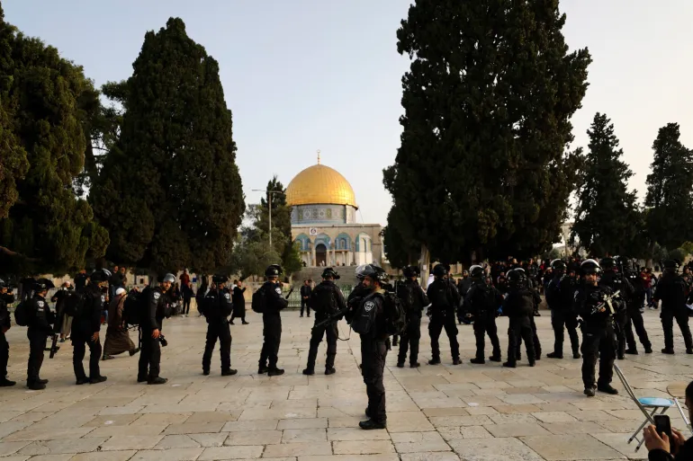 Zionist Forces Storm Al-Aqsa Mosque, Expel Worshippers and Impose West Bank Lockdown