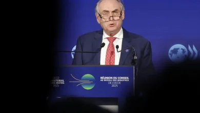 وزير التجارة الأسترالي دون فاريل