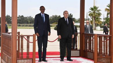 الرئيس الجزائري يستقبل نظيره الرواندي