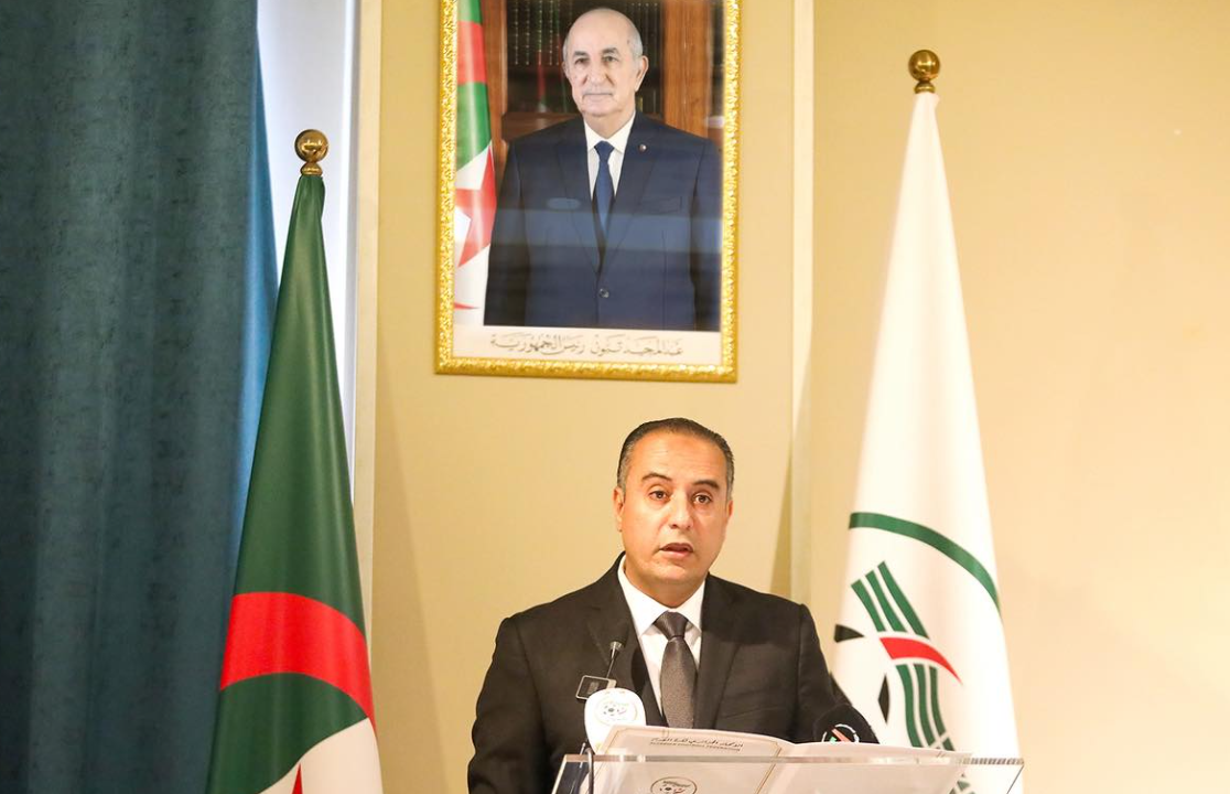 وزير الرياضة الجزائري يشرف على افتتاح اليوم الدراسي الطبي