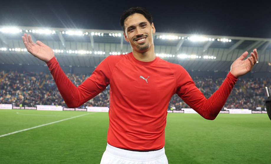 مانشستر سيتي يقترب من التعاقد مع تيجاني ريندرز