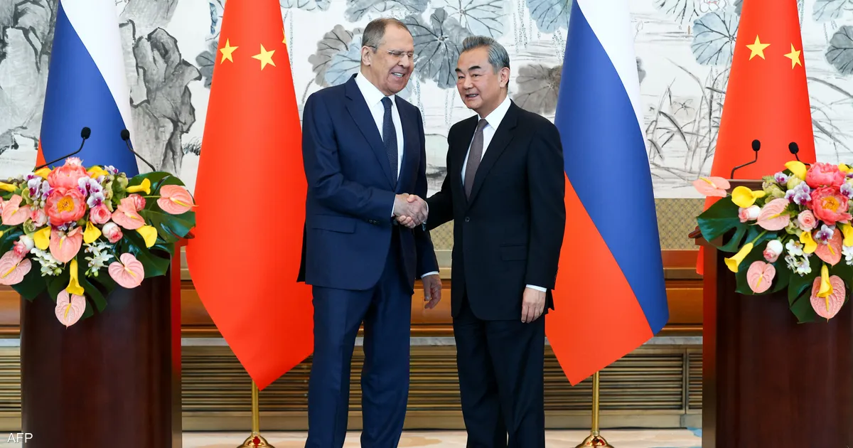 وانغ يي وسيرغي لافروف