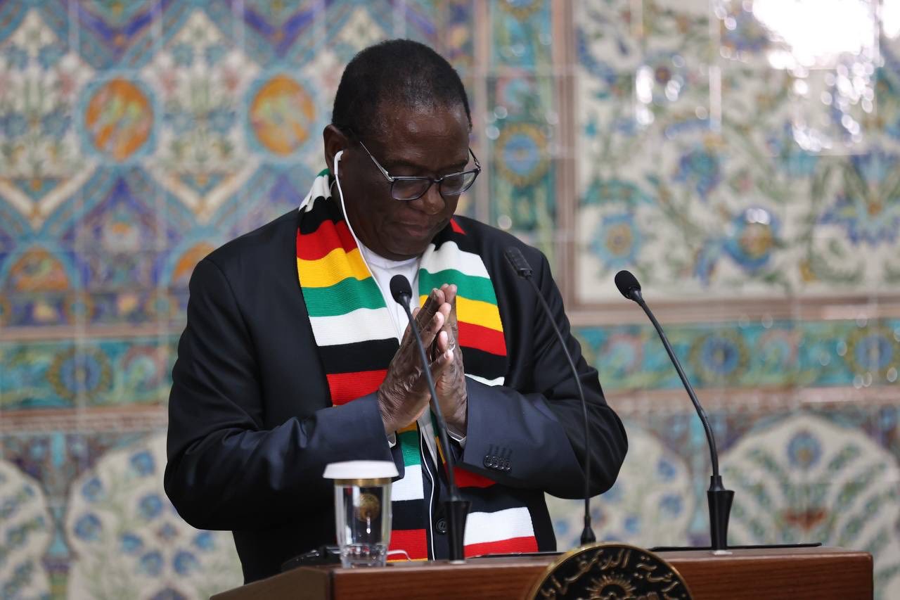 رئيس جمهورية زيمبابوي إمرسون منانغاغوا