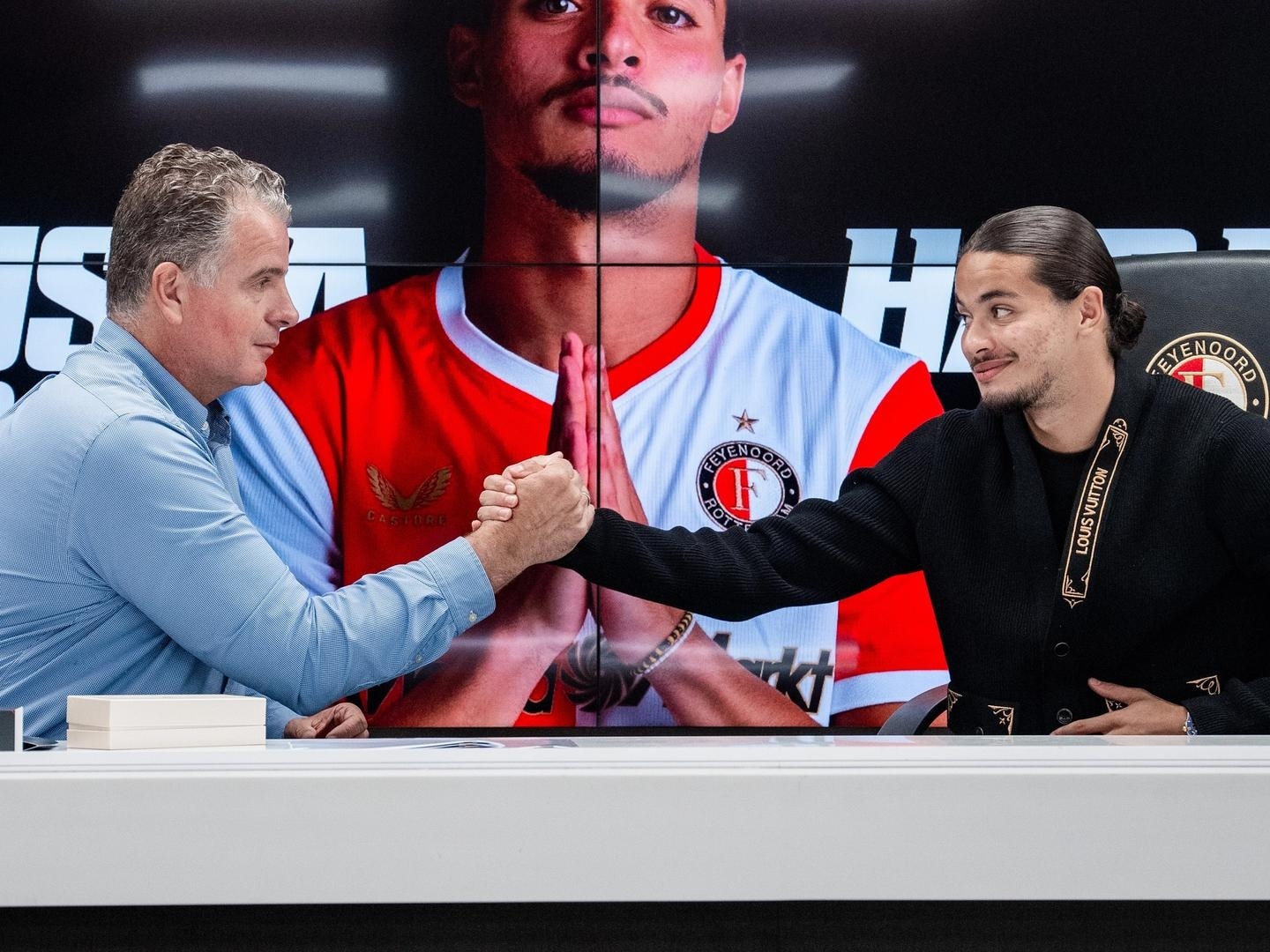 حاج موسى باق مع فينورد روتردام حتى عام 2030